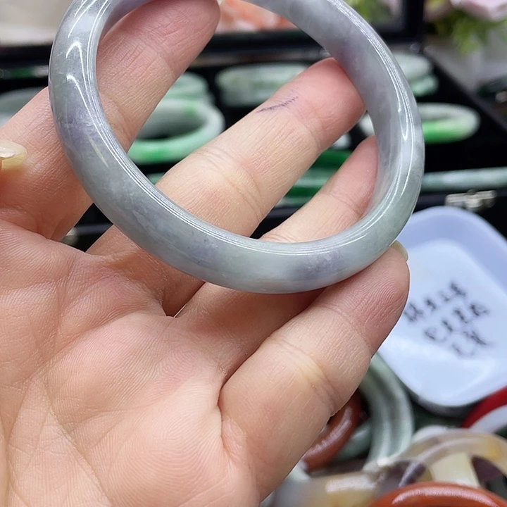 翡翠未镶嵌手镯手镯
