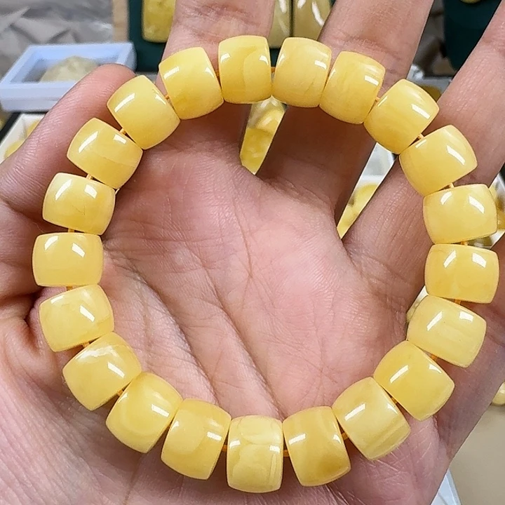 蜜蜡珠宝奇石未镶嵌