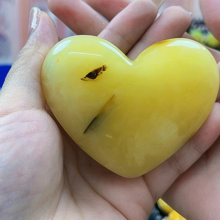 琥珀未镶嵌颈饰吊坠