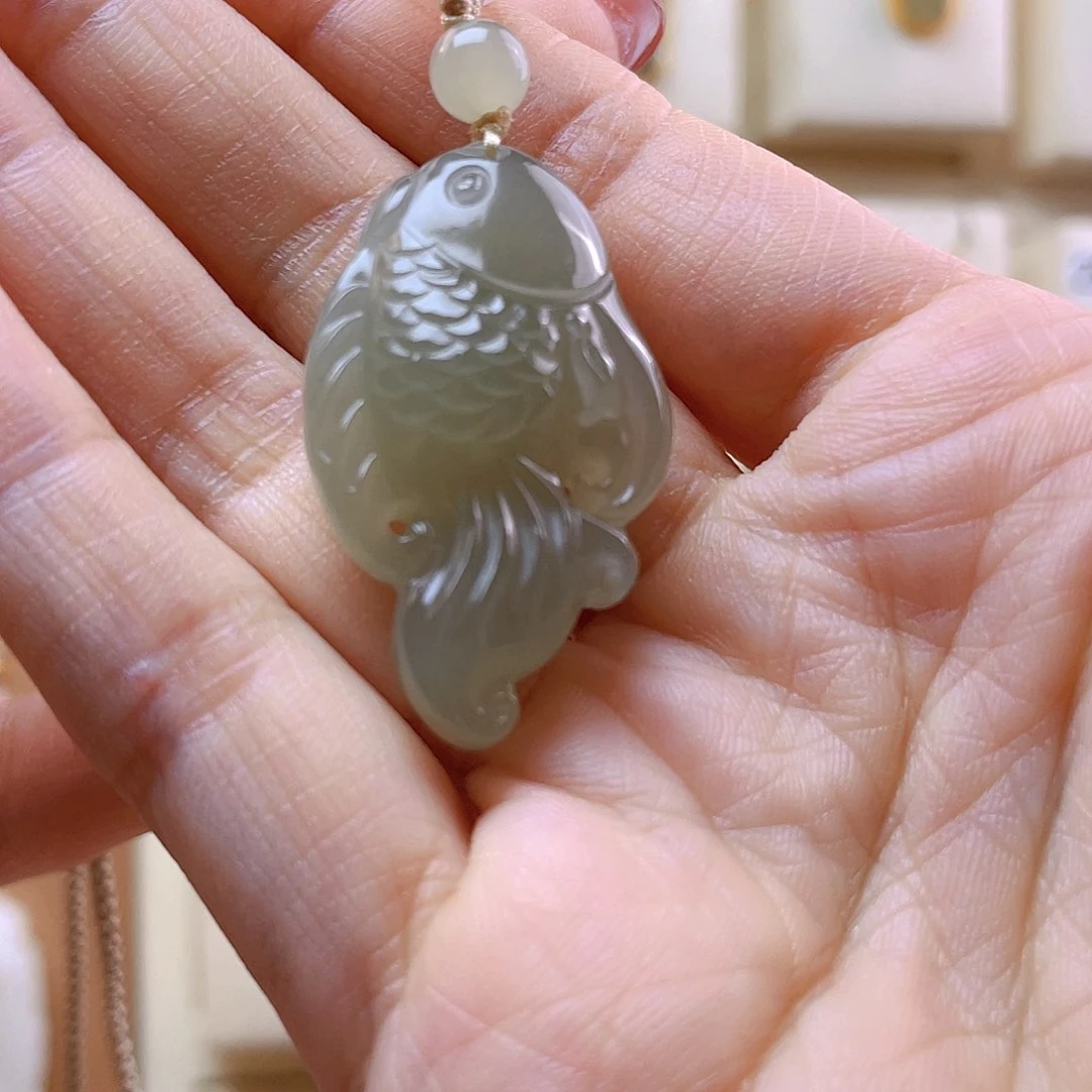 和田玉吊坠(赠链)未镶嵌九***雾