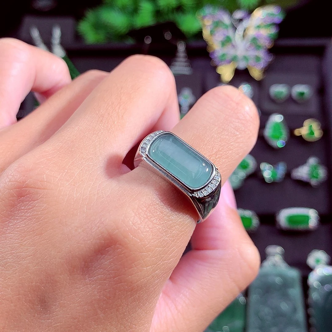 颈饰未镶嵌翡翠天然