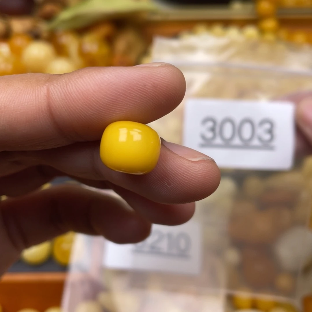 琥珀珠宝奇石未镶嵌走证书