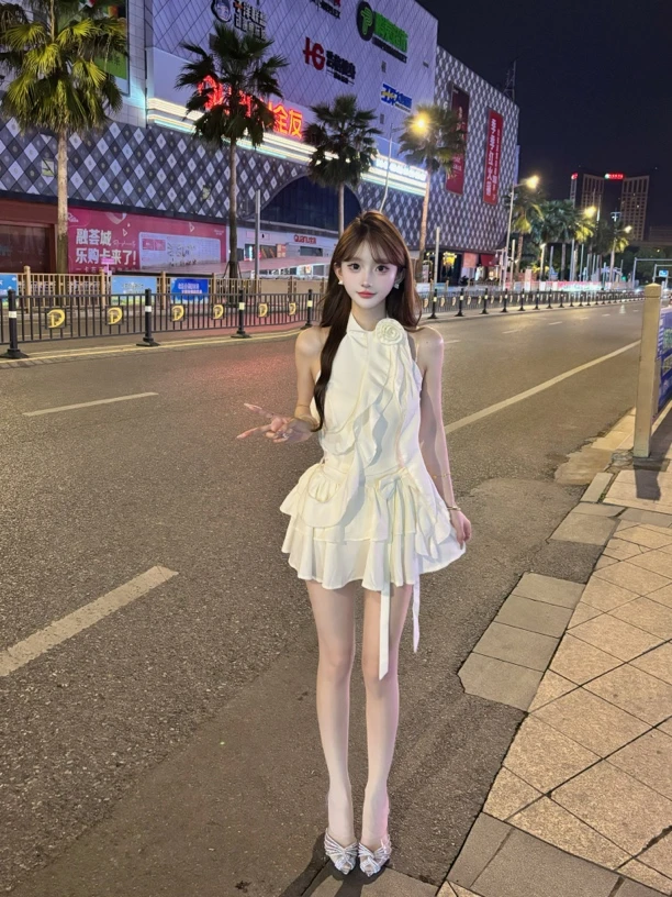 【法式纯欲风立体花朵挂脖两件套】