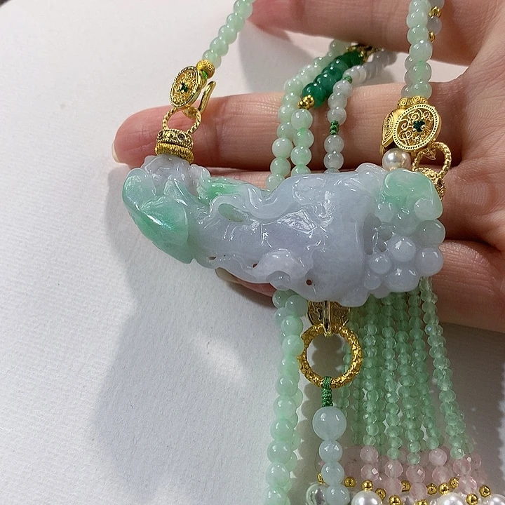 翡翠未镶嵌颈饰翡翠吊坠