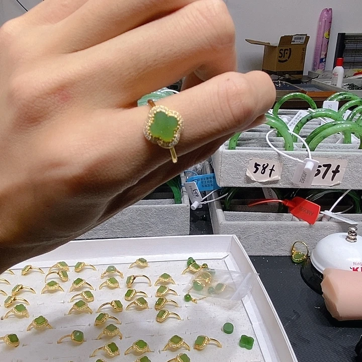 和田玉（糖玉）银S925镀金镶嵌戒指