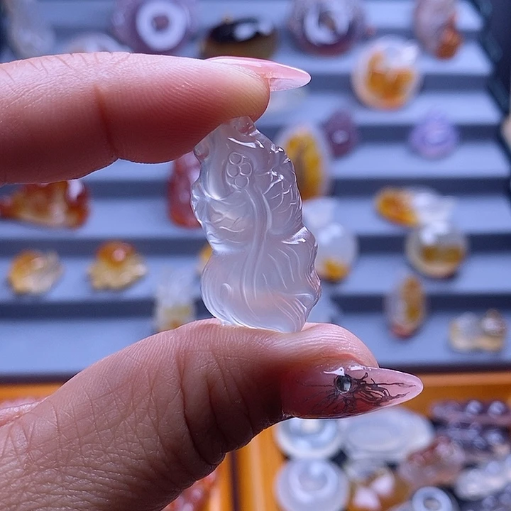 玛瑙/玉髓颈饰未镶嵌