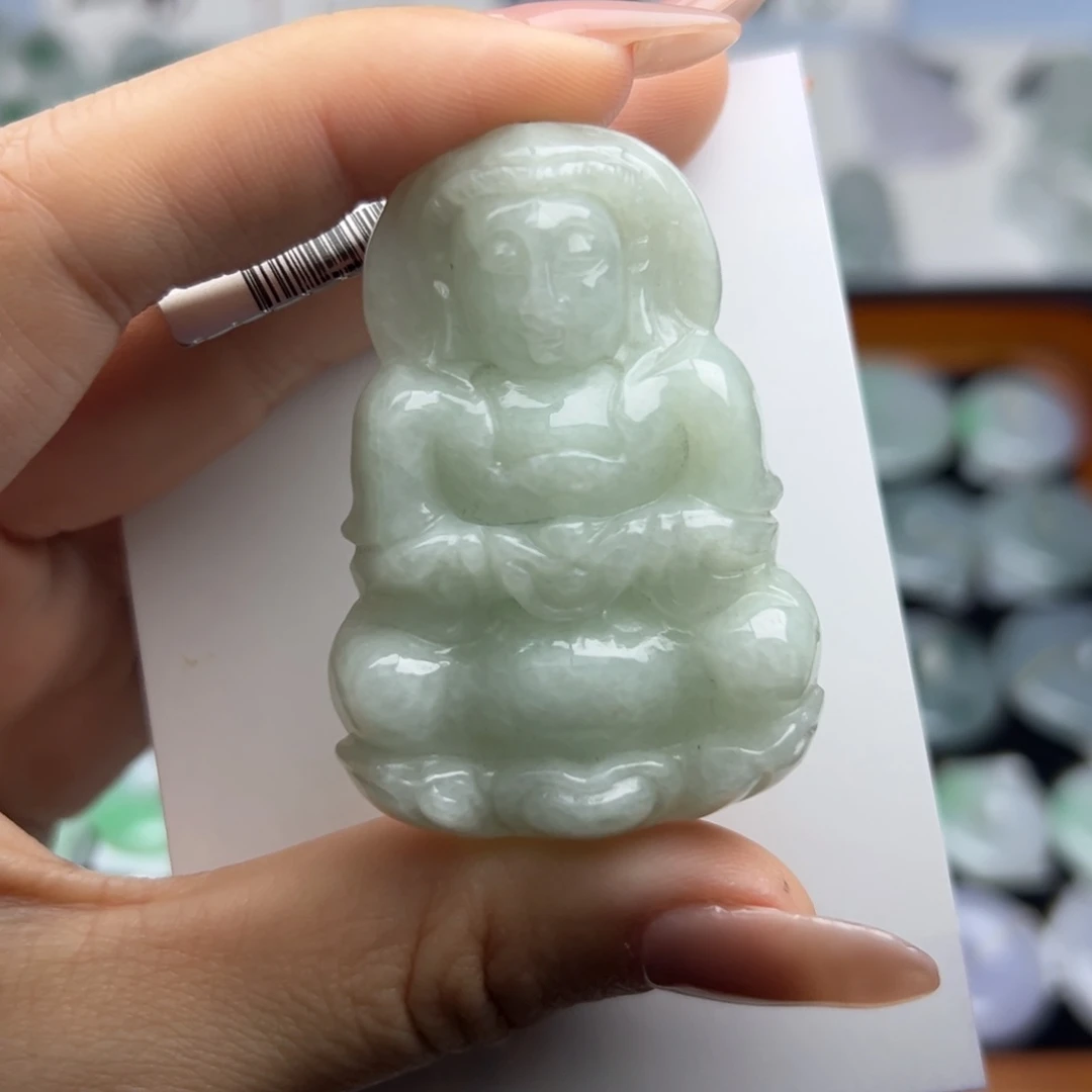 颈饰未镶嵌翡翠观音