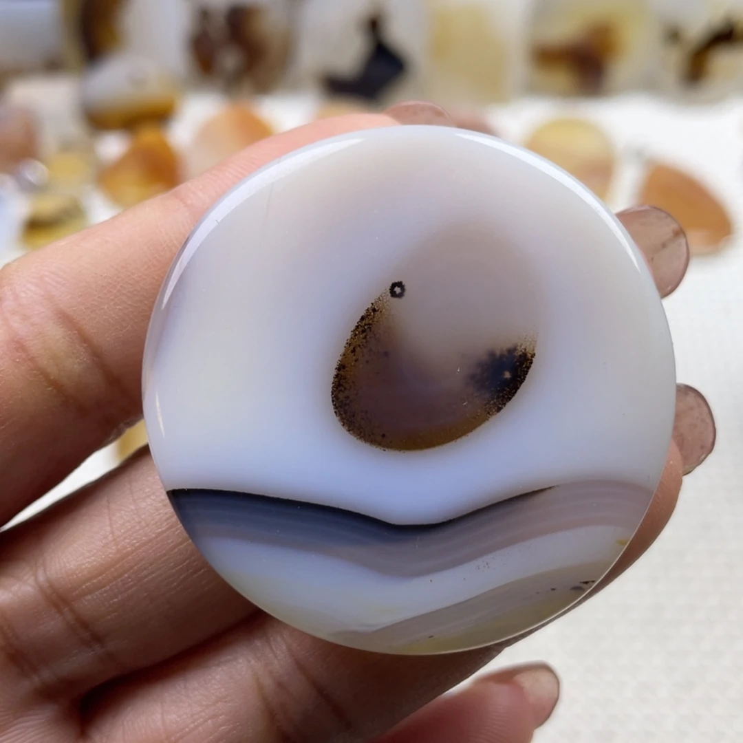 玛瑙/玉髓未镶嵌颈饰