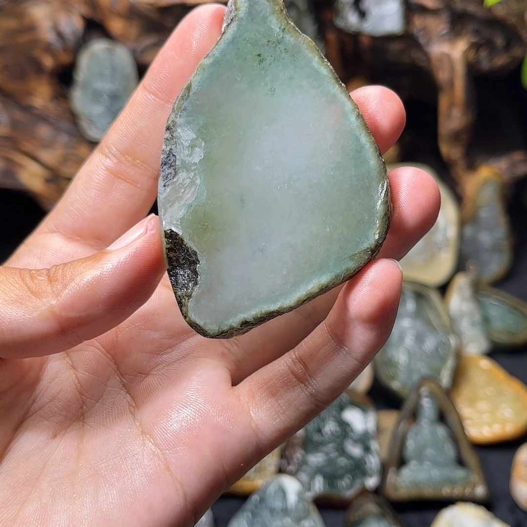 野***狼定制翡翠未镶嵌观音