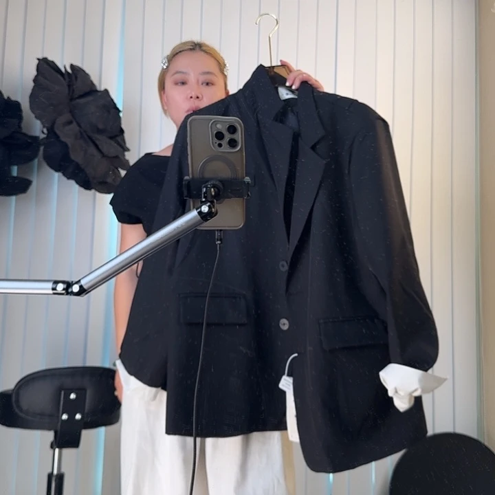 白袖口西服五码180斤以内