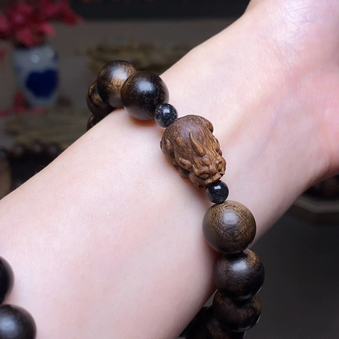 沉香手串越南芽庄帝王紫棋瘤疤1.2+貔貅沉香木雕配饰