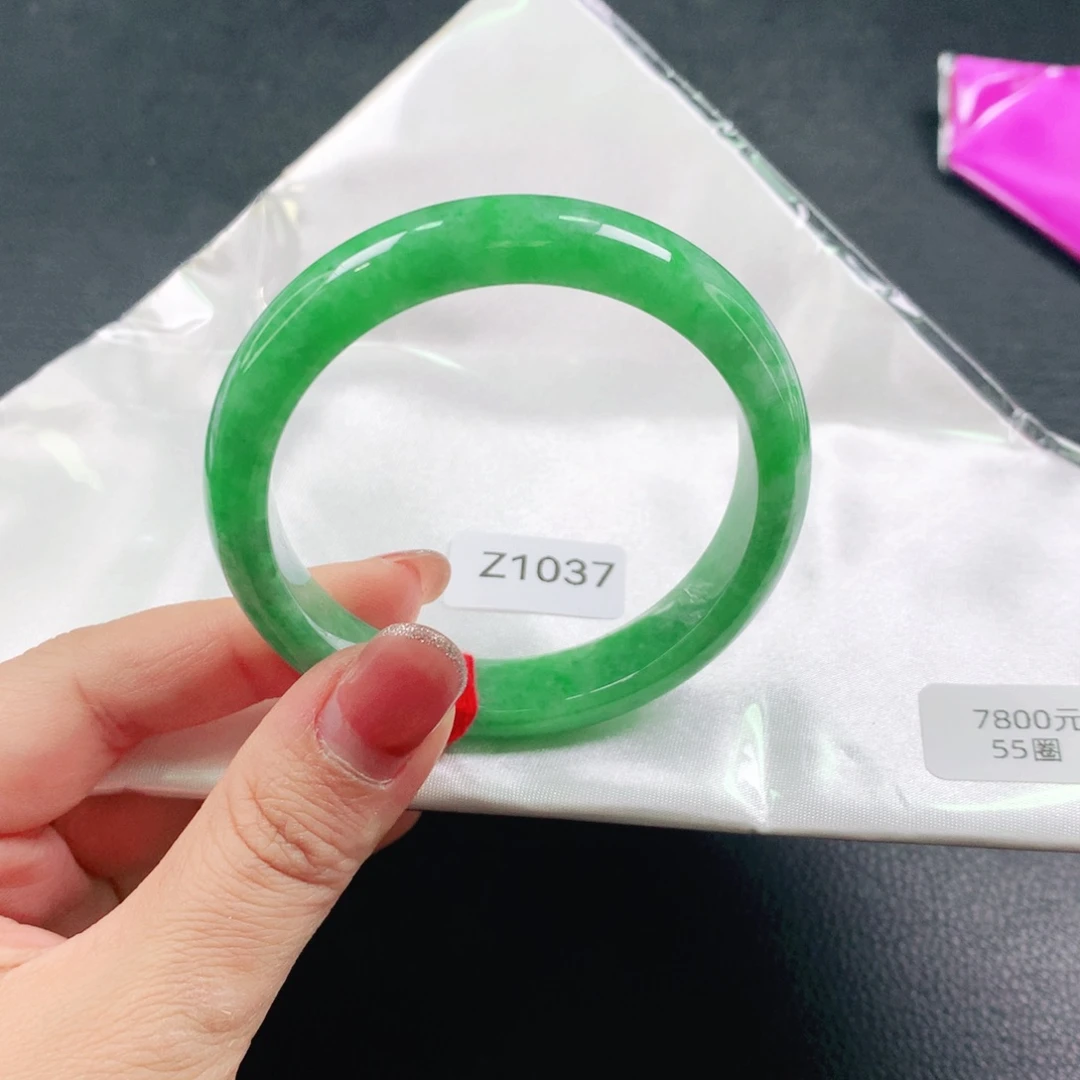 翡翠未镶嵌手镯03