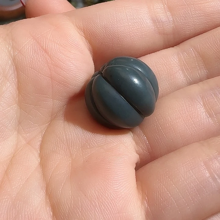 和田玉珠子未镶嵌峡**孩