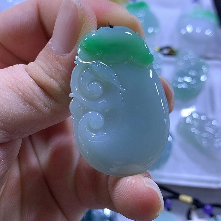 颈饰未镶嵌翡翠天然翡翠A货吊坠