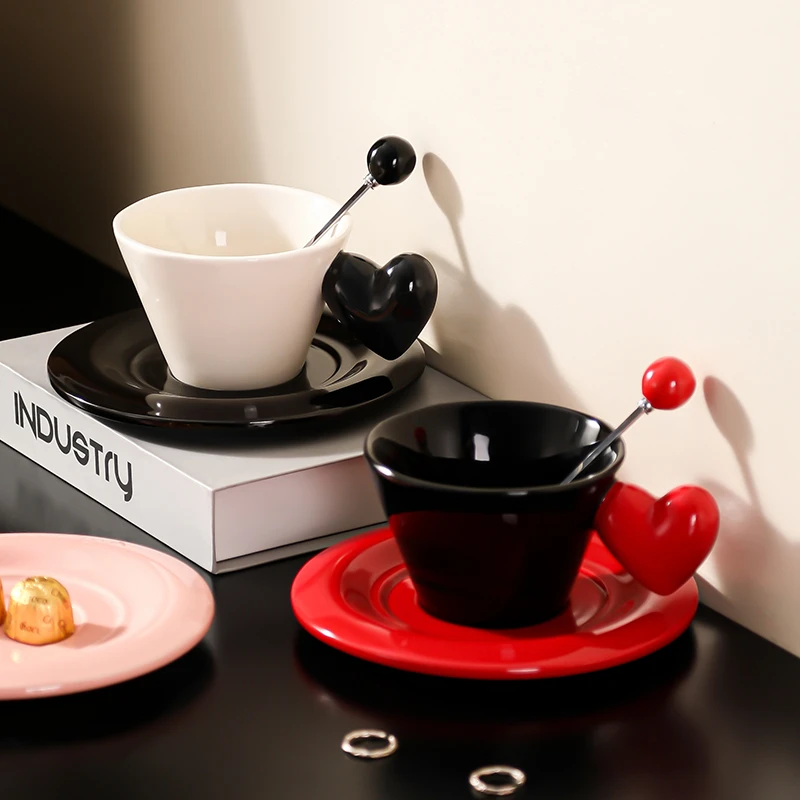 高级感咖啡杯碟套装设计感小众高档精致复古家用下午茶杯陶瓷杯子