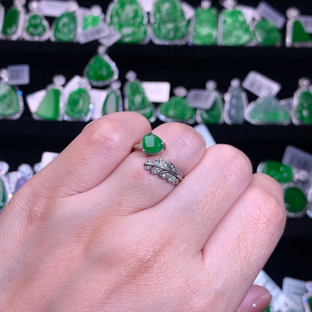 【闪购商品】银S925镶嵌戒指翡翠