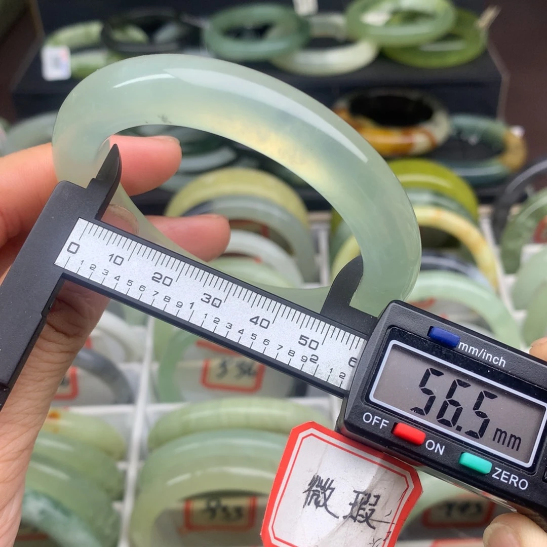 蛇纹石玉未镶嵌手镯932