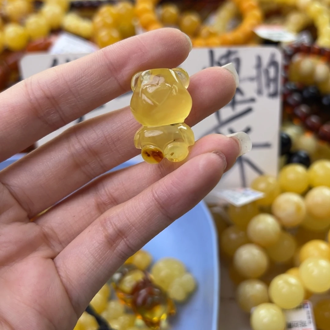 琥珀珠宝奇石未镶嵌