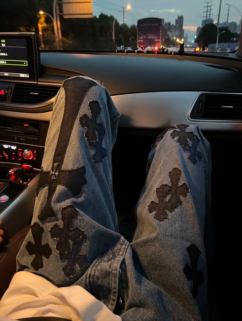 【燃系】新款街头潮牌黑色牛王十字架印花中腰宽松直筒男女牛仔裤