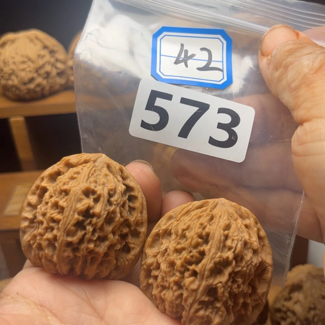 吊坠文玩核桃南疆42