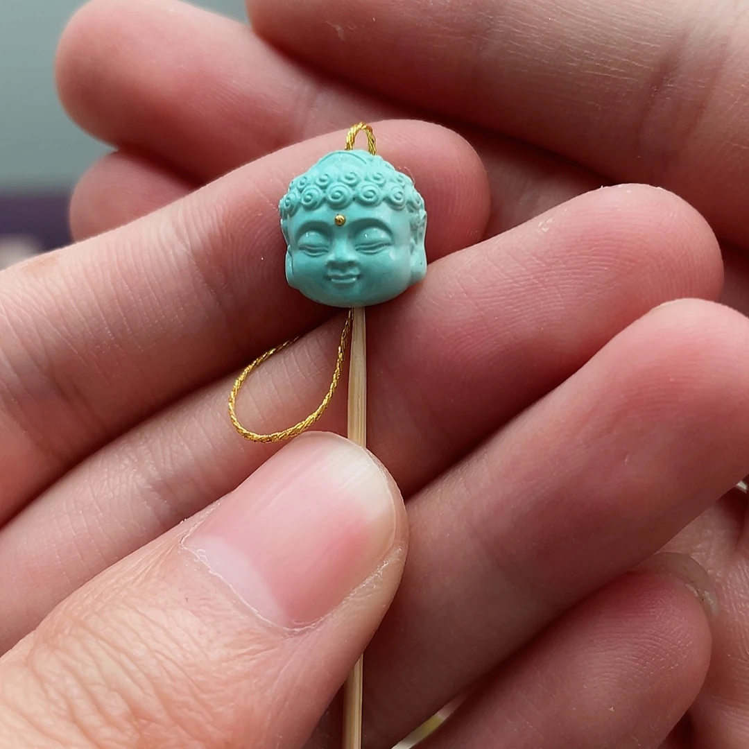 绿松石颈饰未镶嵌