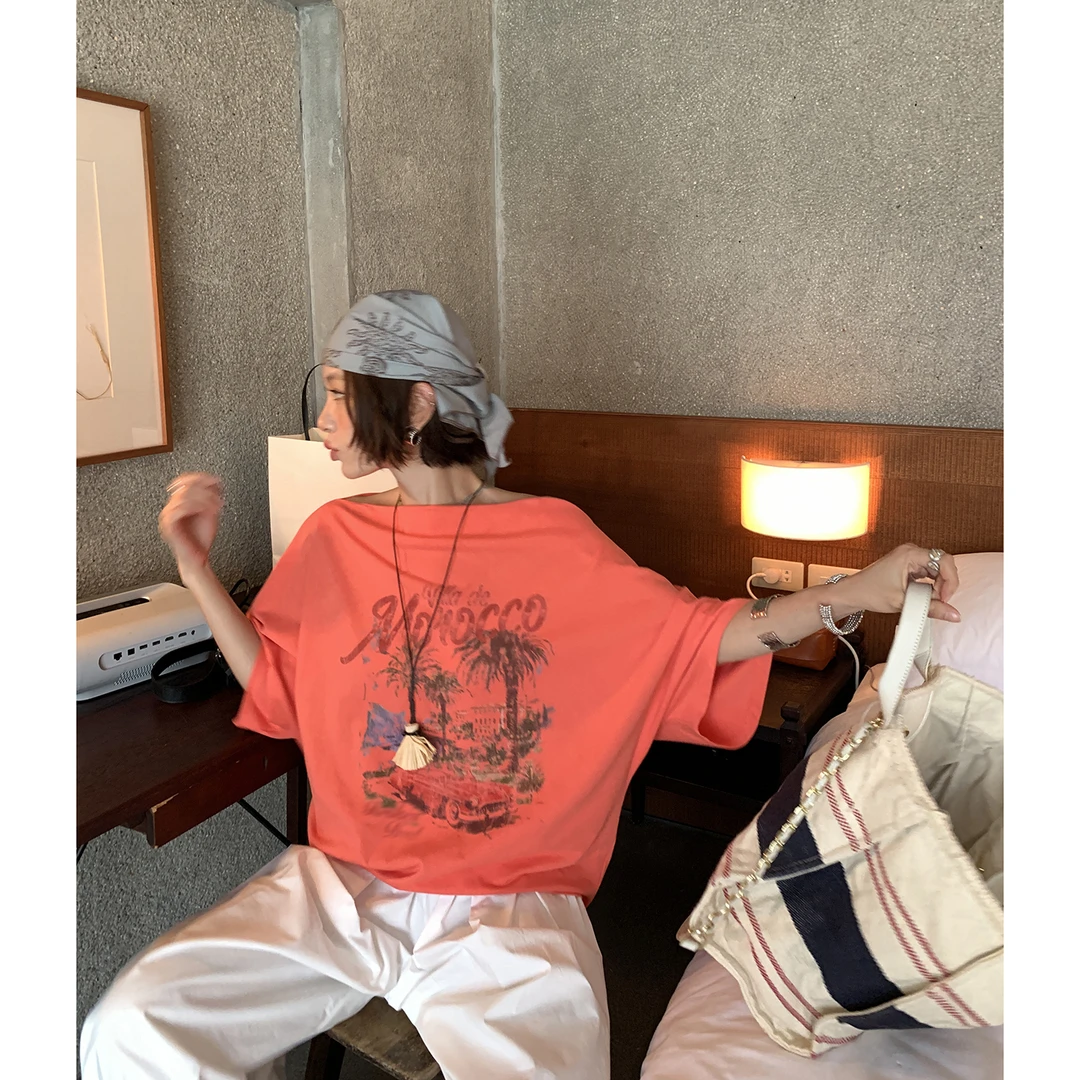 【椰梦长廊】一字领印花斜肩短袖T恤女4325