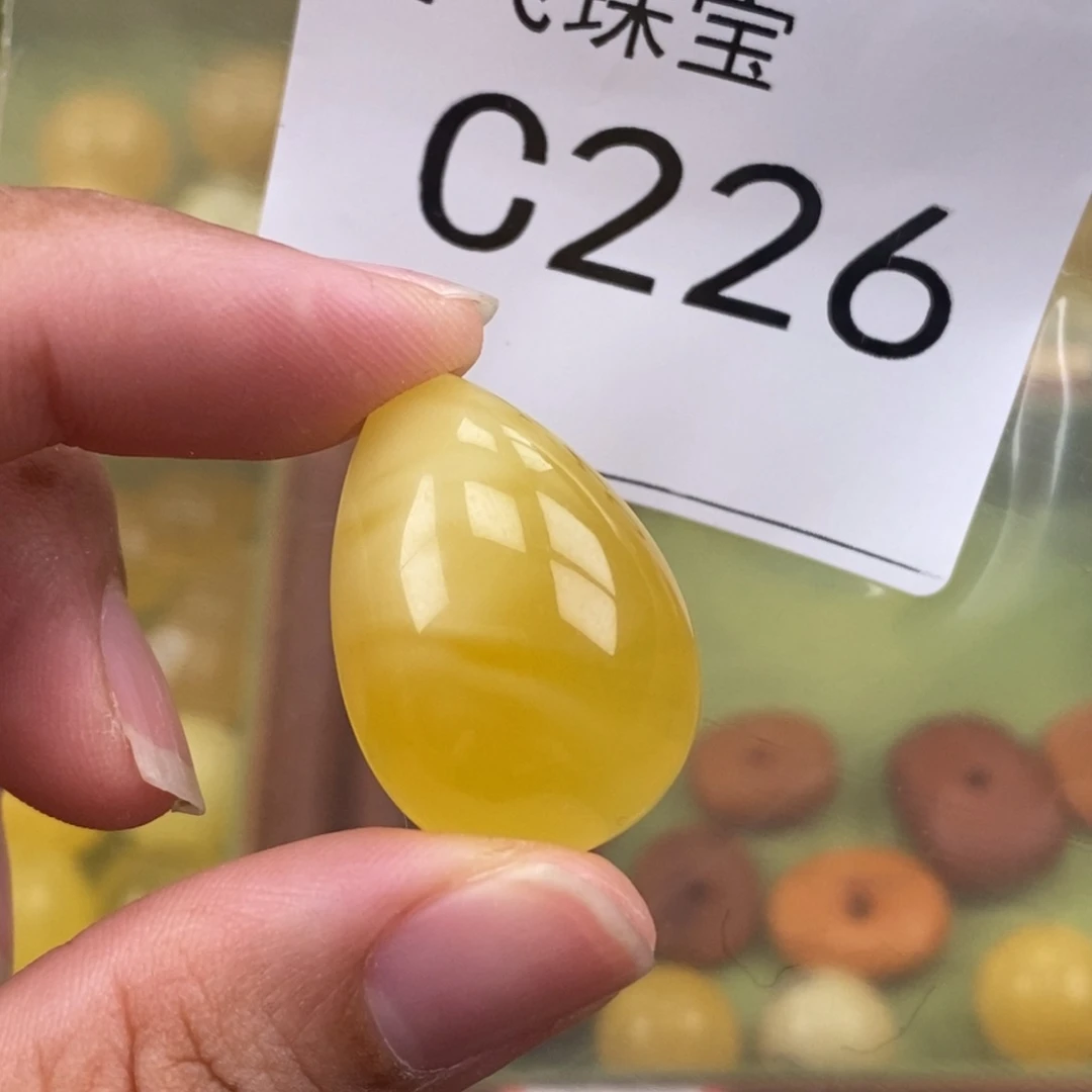琥珀未镶嵌珠宝奇石