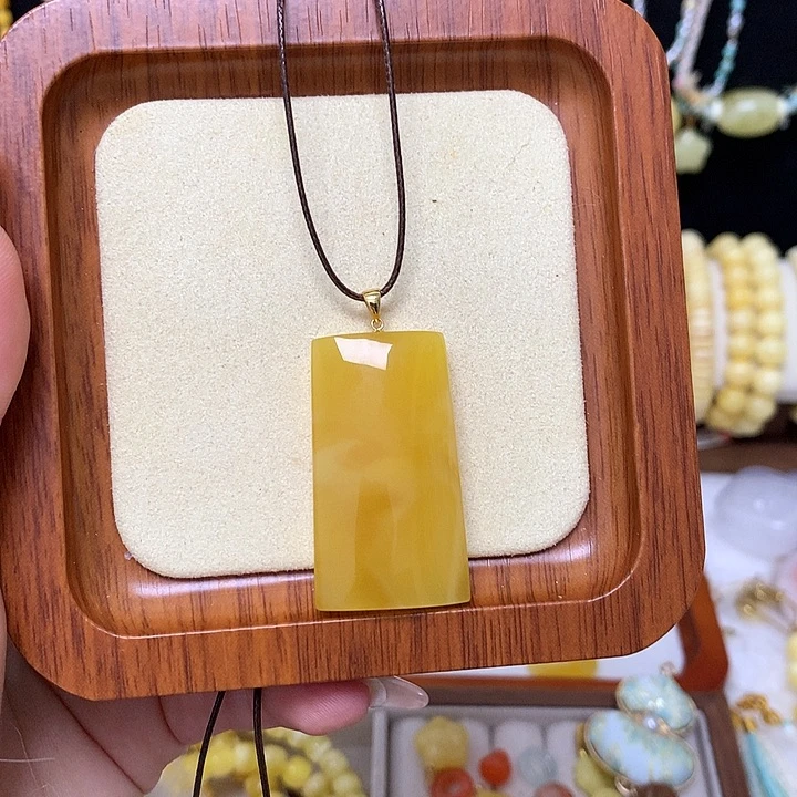 手链蜜蜡18K金镶嵌蜜蜡吊坠18k金扣头