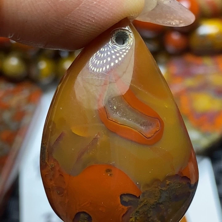 玛瑙/玉髓颈饰未镶嵌