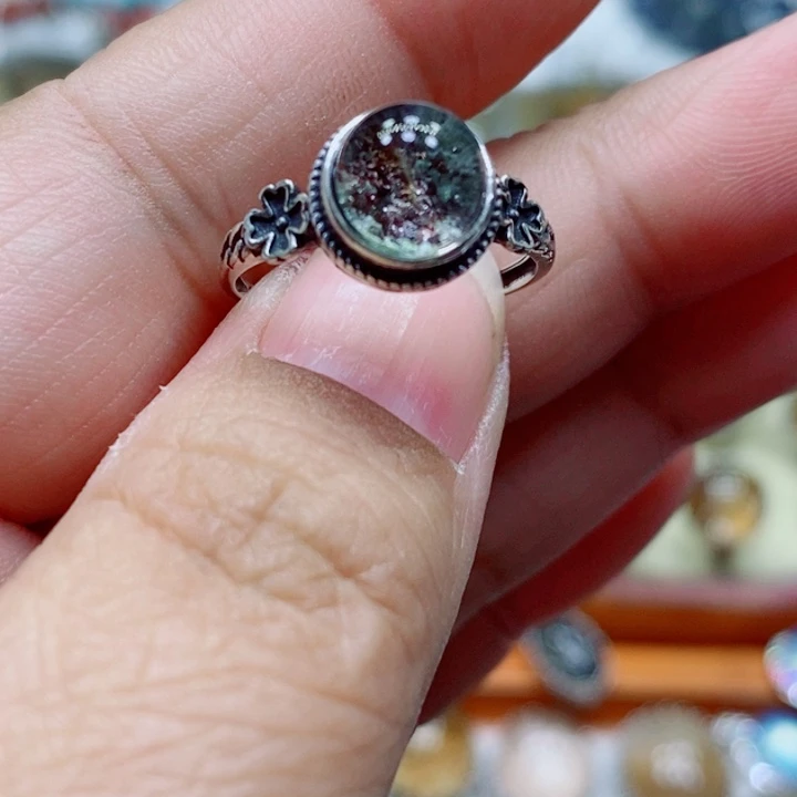 未镶嵌颈饰水晶水晶