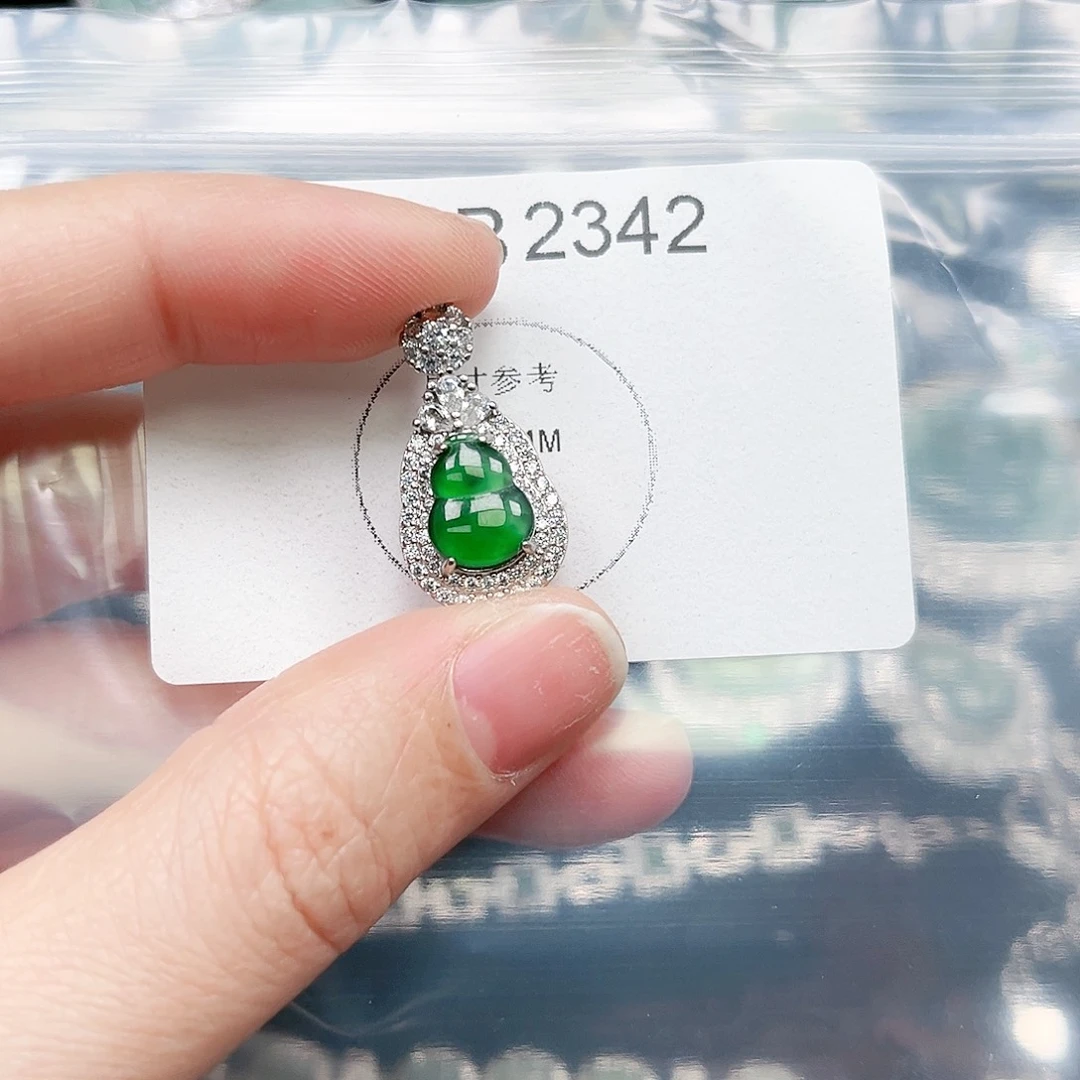 翡翠颈饰未镶嵌翡翠2342