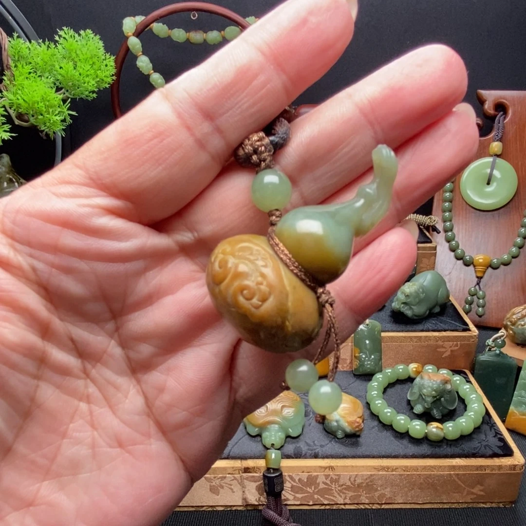 岫岩老玉（透闪石质玉）未镶嵌把件