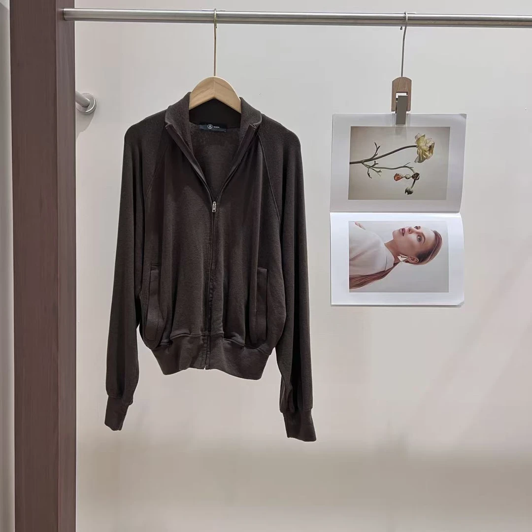 ZZ长袖上衣秋季保暖休闲风女标准短外套开衫纯色X090