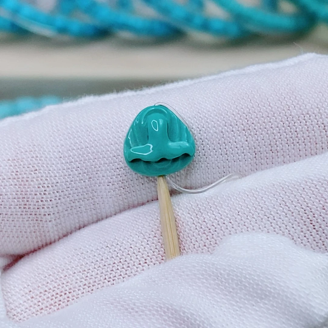 未镶嵌绿松石珠宝奇石