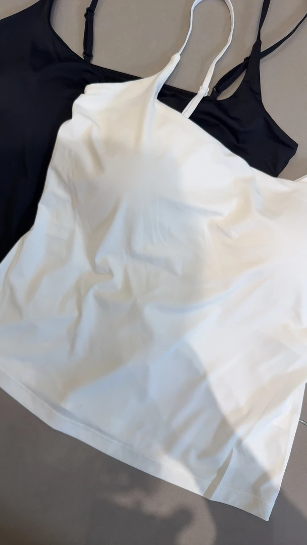 C家服饰粉底液冰丝基础美背