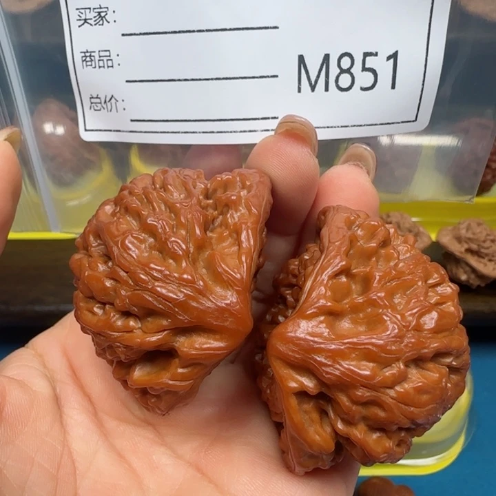 文玩核桃把件开***着蛇王