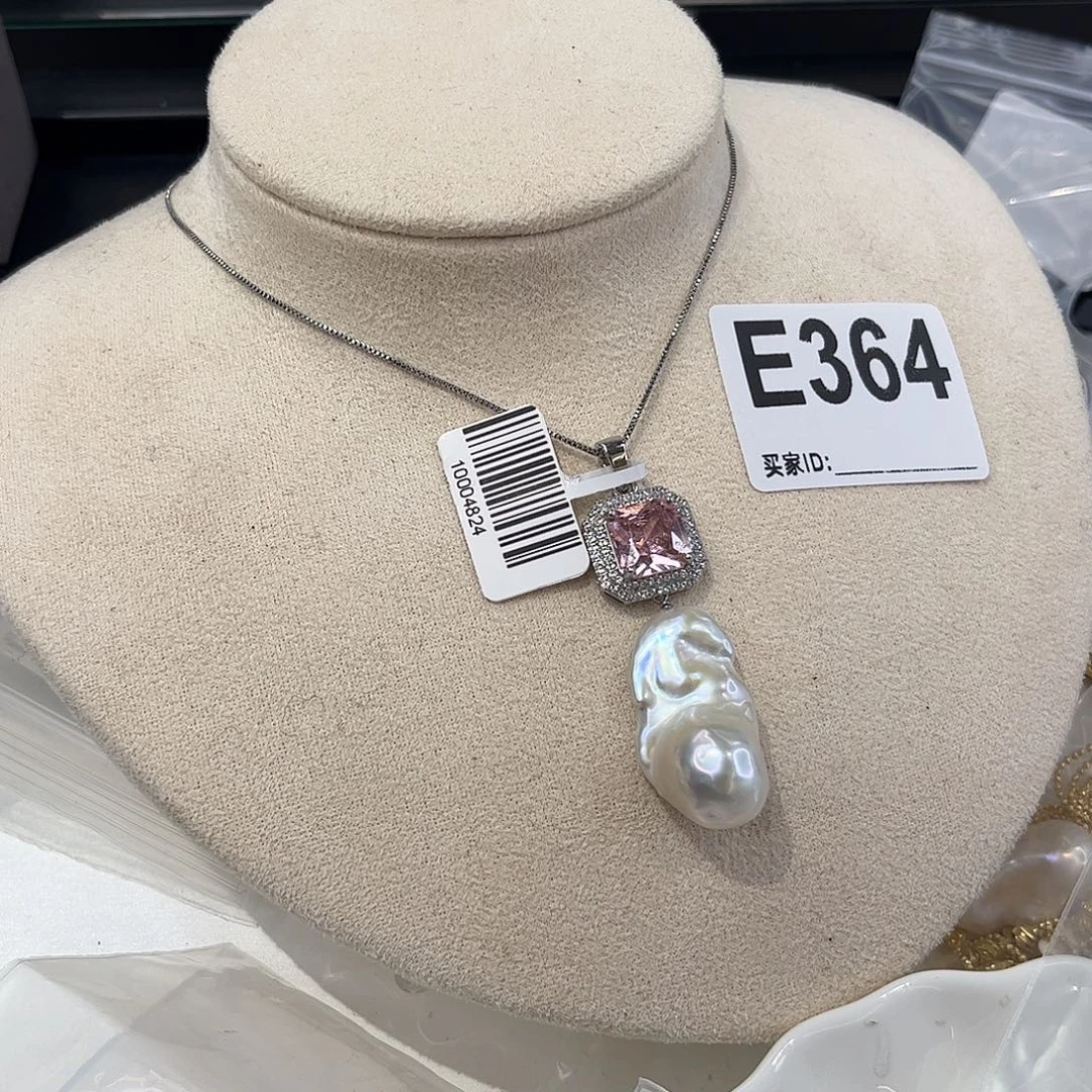 淡水珍珠合金耳饰