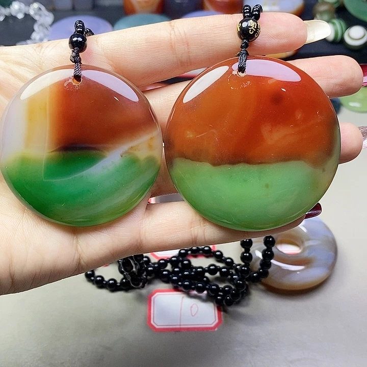 玛瑙/玉髓吊坠未镶嵌苏****聊