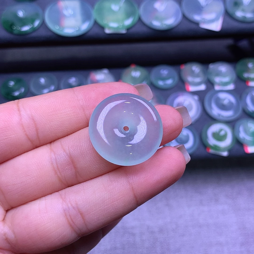 颈饰未镶嵌翡翠24.5×5.5