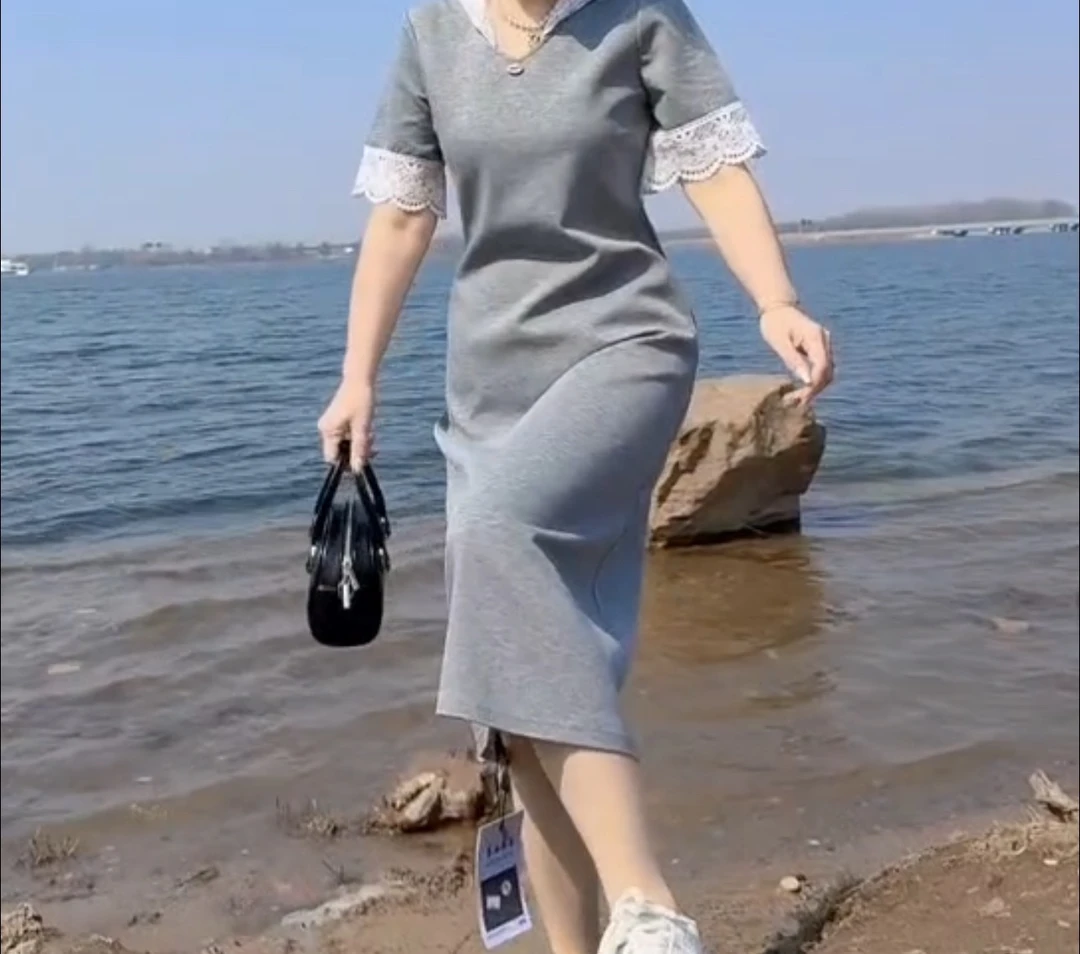 48S112256休闲潮流洋气百搭减龄优雅设计感衫新款舒适女士宽松