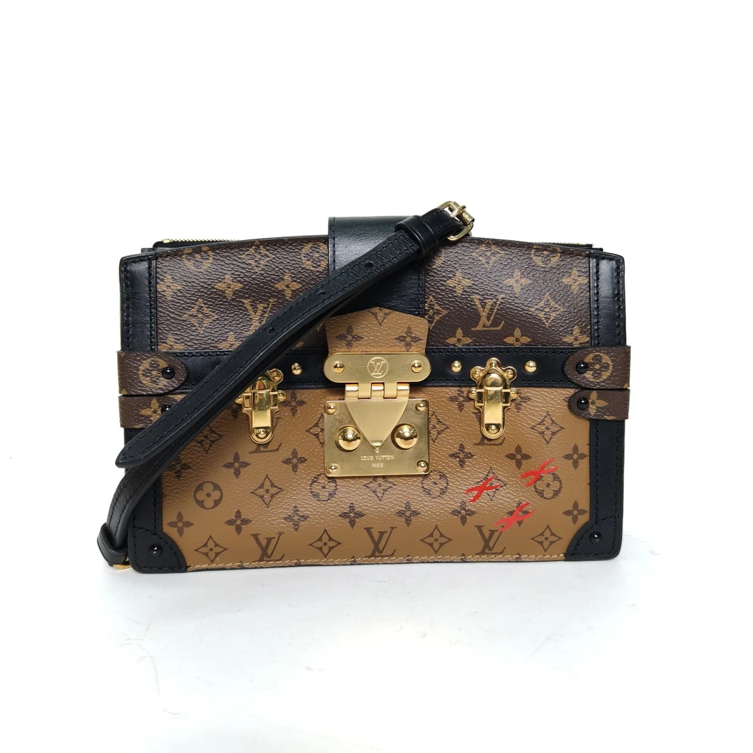 95新 LouisVuitton/路易威登 【特价黑黑】Trunk Clutch 软盒子包