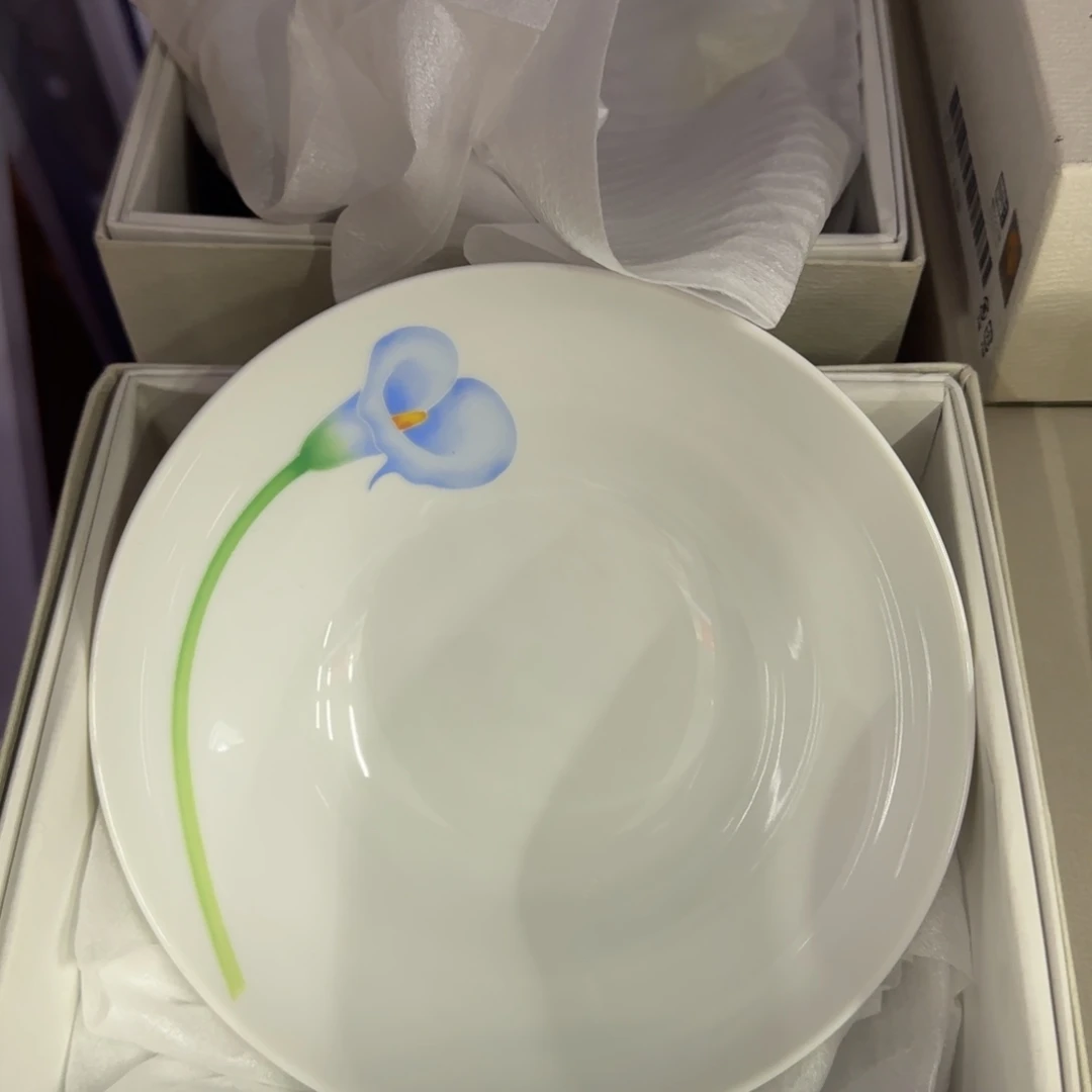 咖啡杯里的咖啡是我的