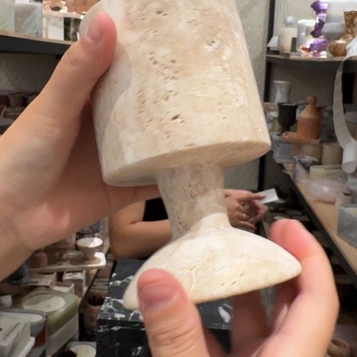 大理石。      211。  电量满格