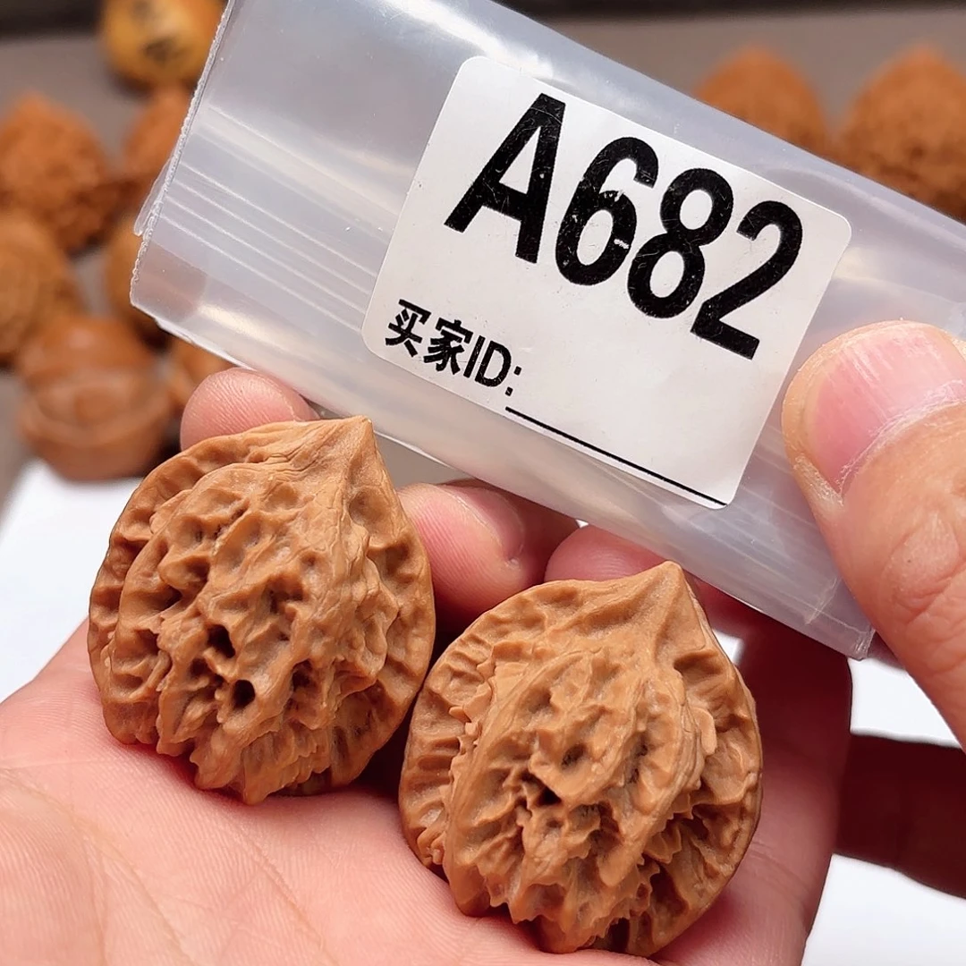 文玩核桃把件34大龙682