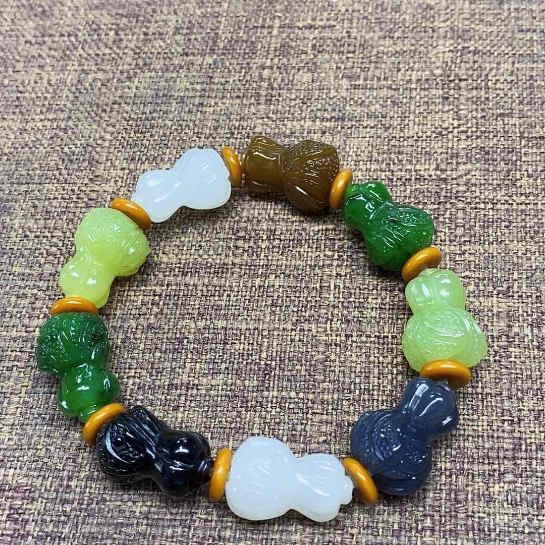 未镶嵌和田玉把件