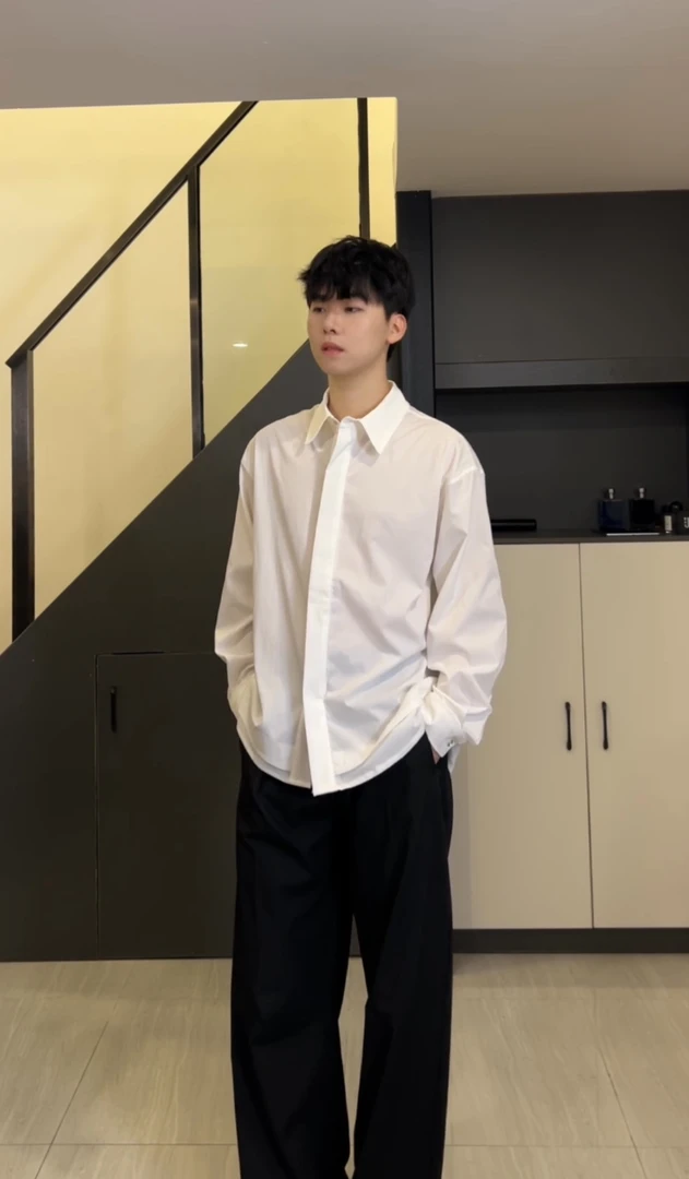 钟世岩2305新款清爽感男老钱风科技高柔棉简约百搭内搭高级感衬衫