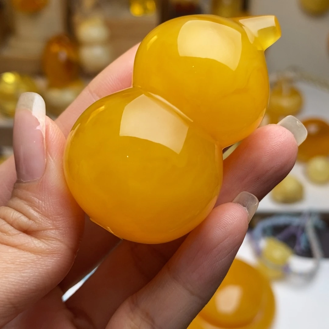 ****糊琥珀颈饰未镶嵌葫芦