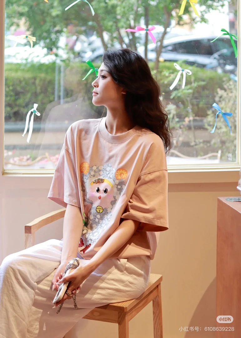 （不退换）5300999钉珠烫印印花短袖宽松型圆领T恤夏天