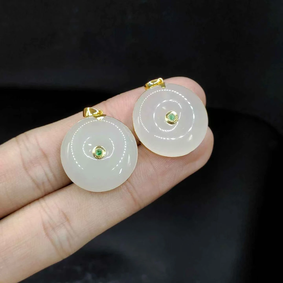 18k金和田玉平安扣吊坠赠金链J1【多样性发其一】约20-5mm
