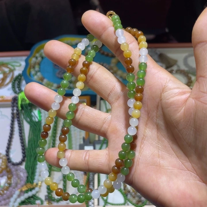 和田玉未镶嵌耳饰